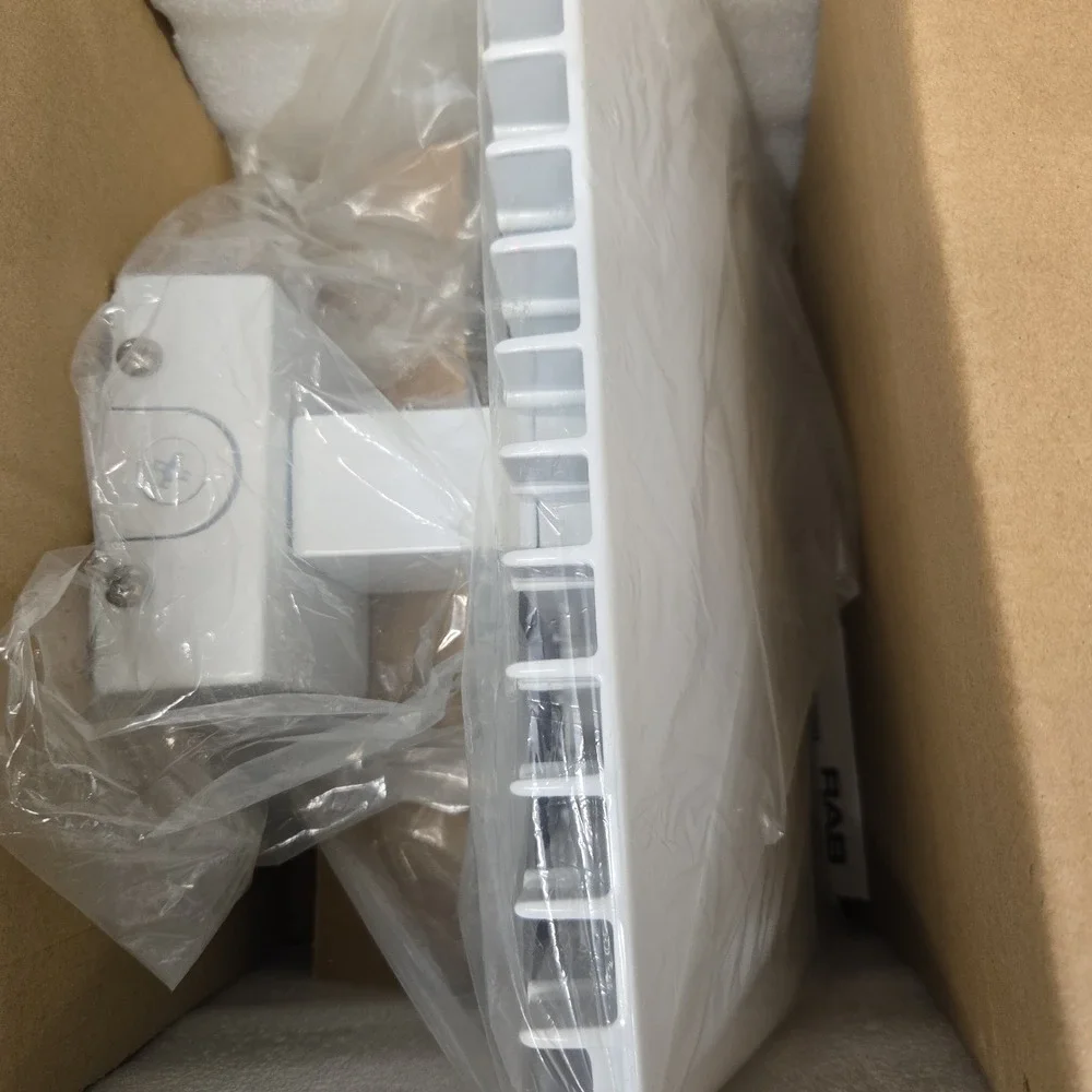 RAB WPLEDFC80NW/480 80W LED Full Cutoff Wallpack, 4000K Color Temperature...‎
